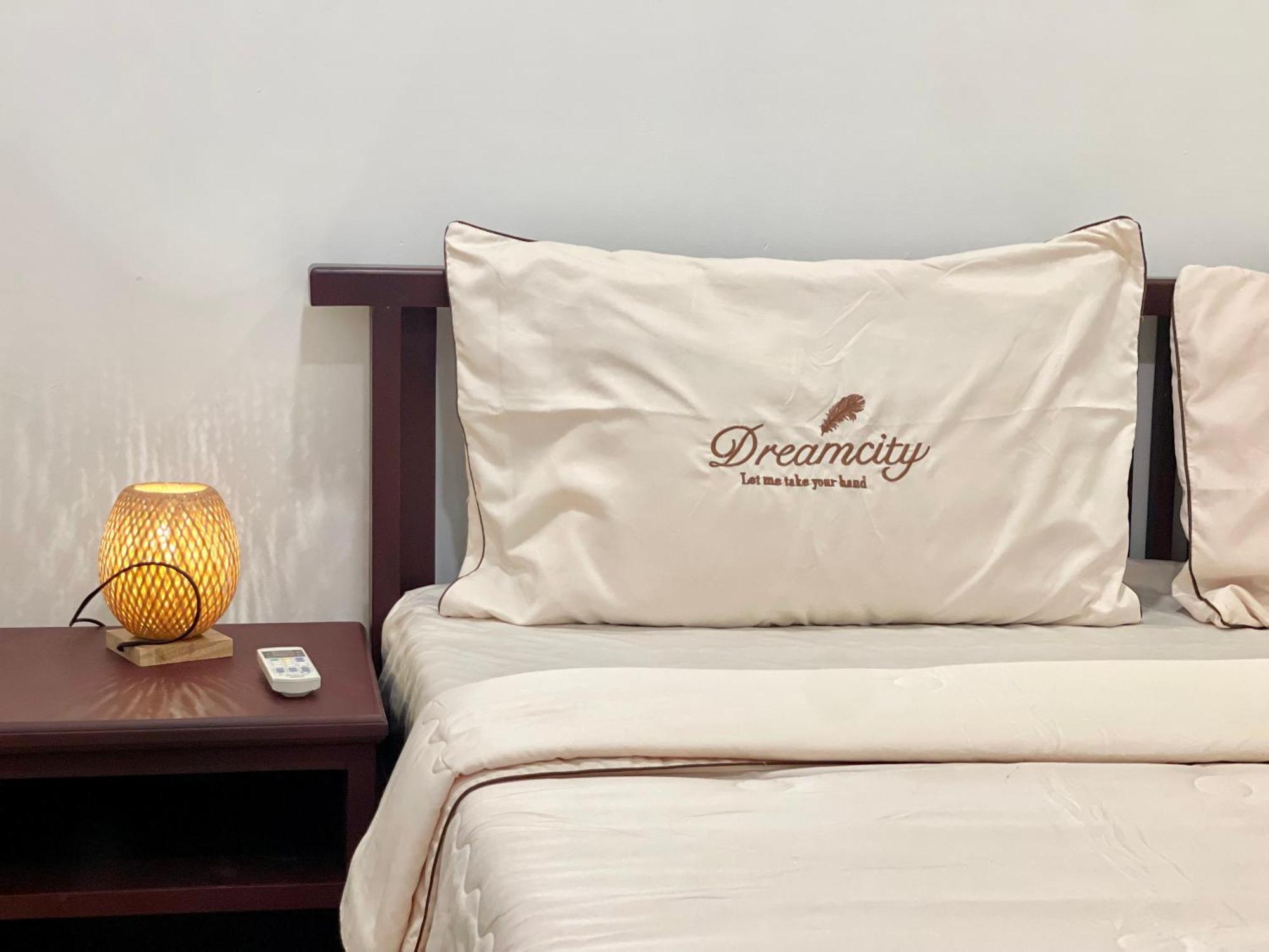 Sky Hotel Central Phnom Penh - Rooms & Apartments Kültér fotó